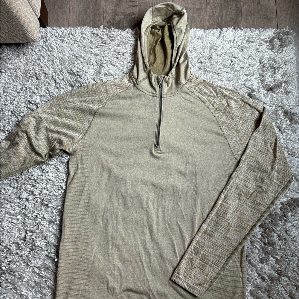 Lululemon hooded long sleeve 1/4 zip